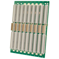 6 HE VME64x 9 Slots mit P0, mit M3/M4 power bolts
